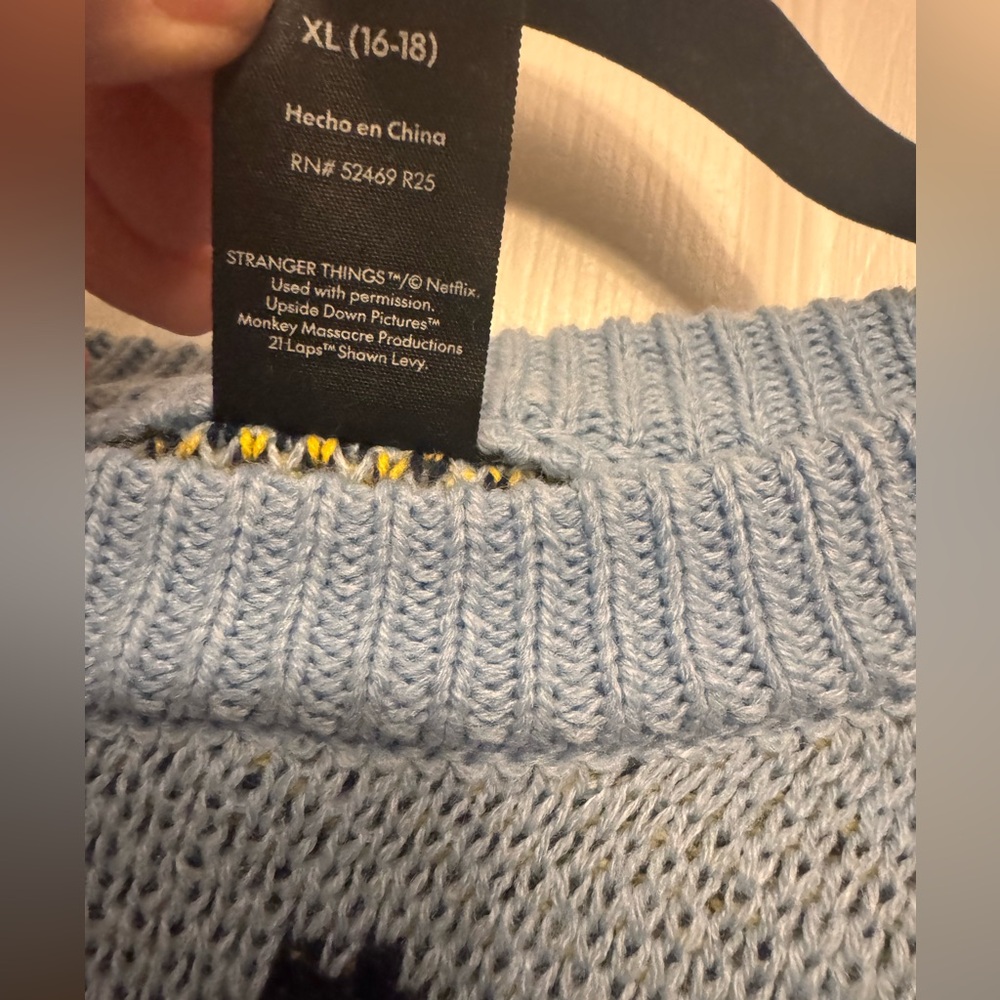 NWT Stranger Things Season 5 Erica Scottie Dog Sweater XL Blue No Boundaries - Picture 8 of 12